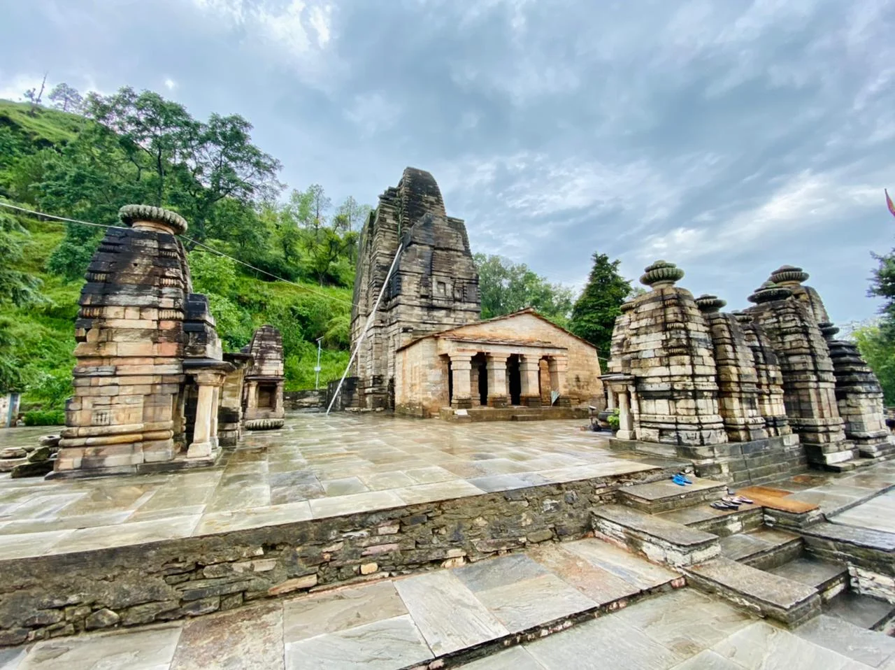Katarmal Sun Temple, photo 1 of 10