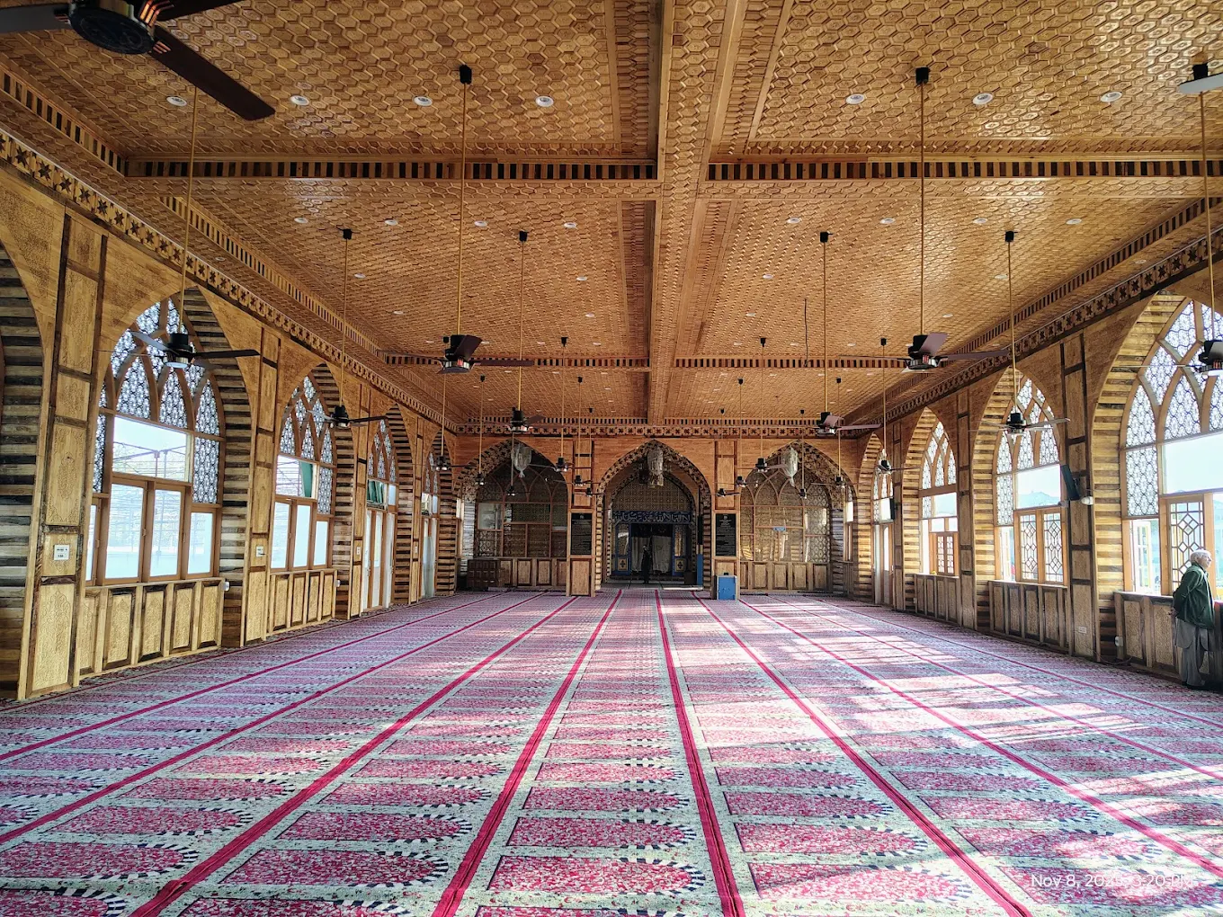 Hazaratbal, photo 4 of 10