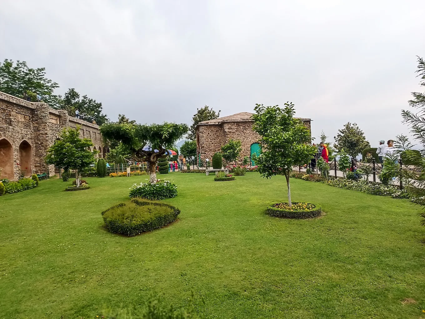Parimahal, photo 2 of 10