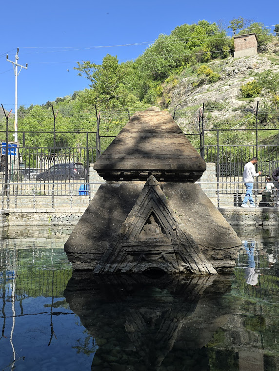 Manasbal Lake, photo 3 of 9