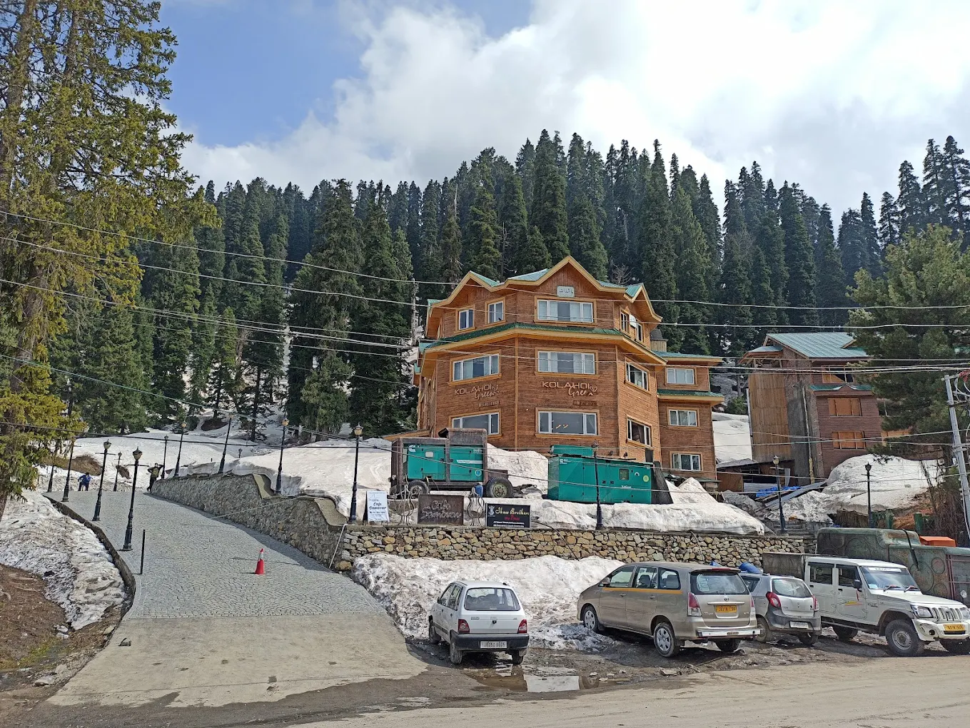 Gulmarg Wildlife Sanctuary, photo 1 of 11