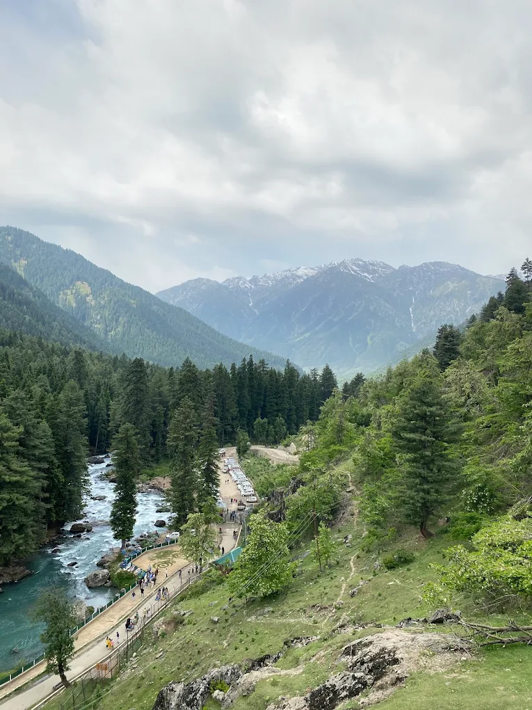 Aru Valley, photo 2 of 16