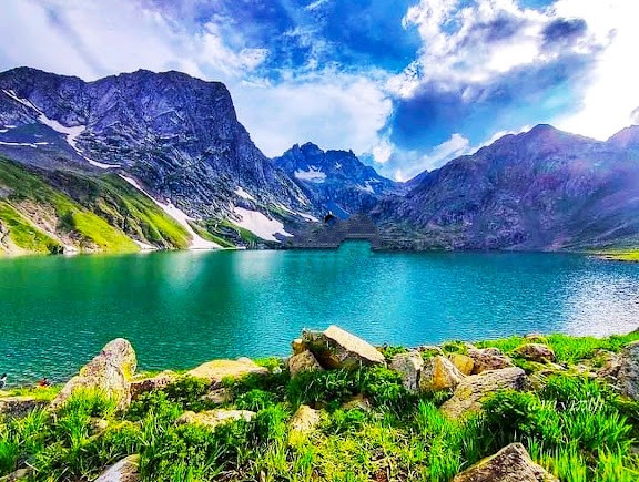 Gadsar Lake, photo 4 of 7