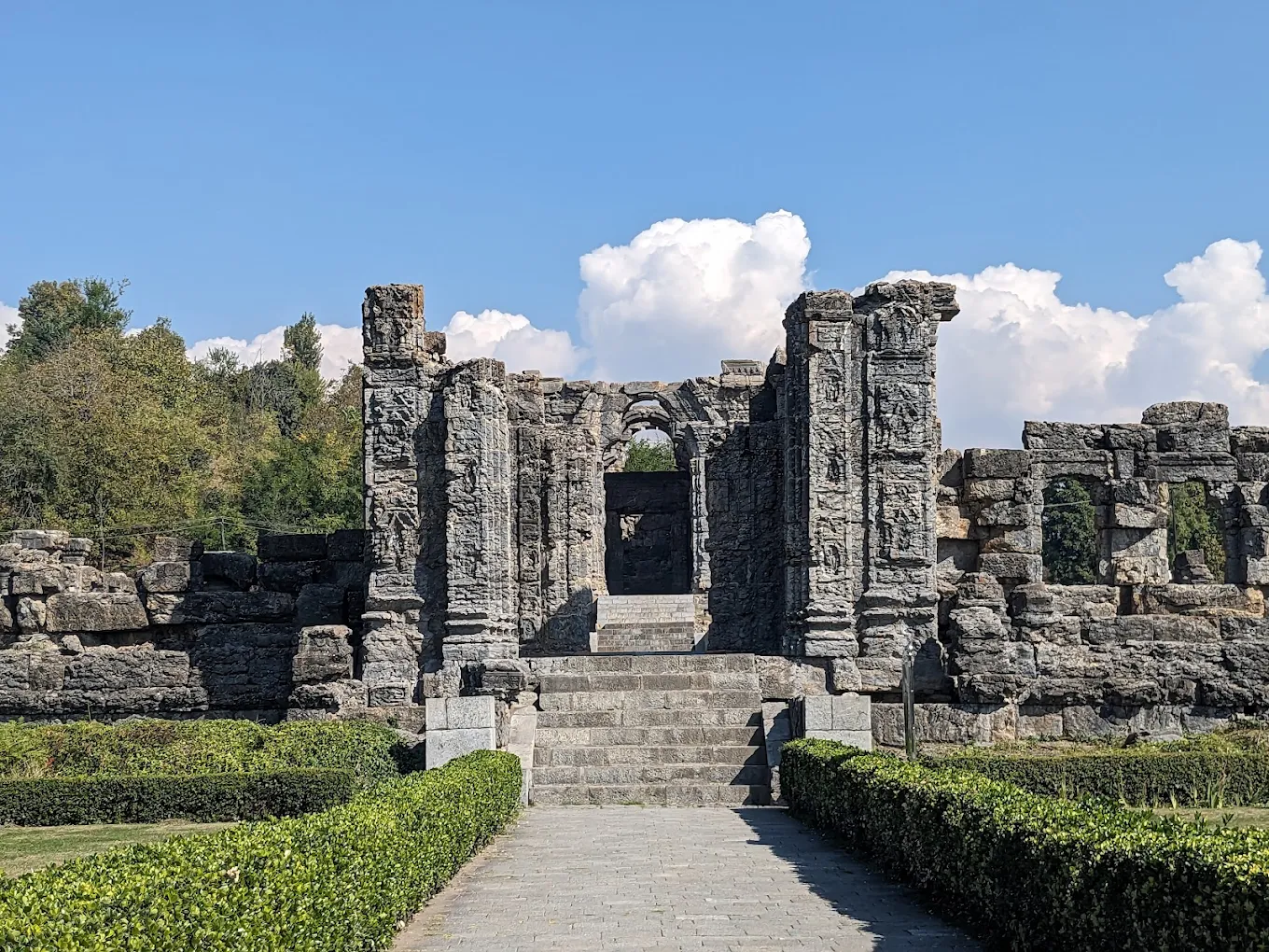 Shri Martand Sun Temple Mattan, photo 2 of 8