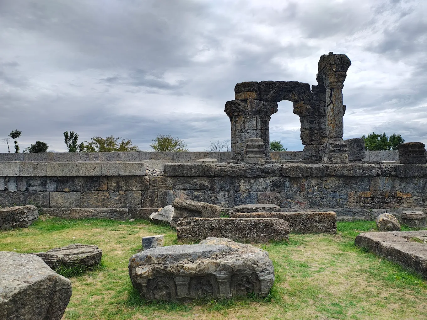 Shri Martand Sun Temple Mattan, photo 3 of 8