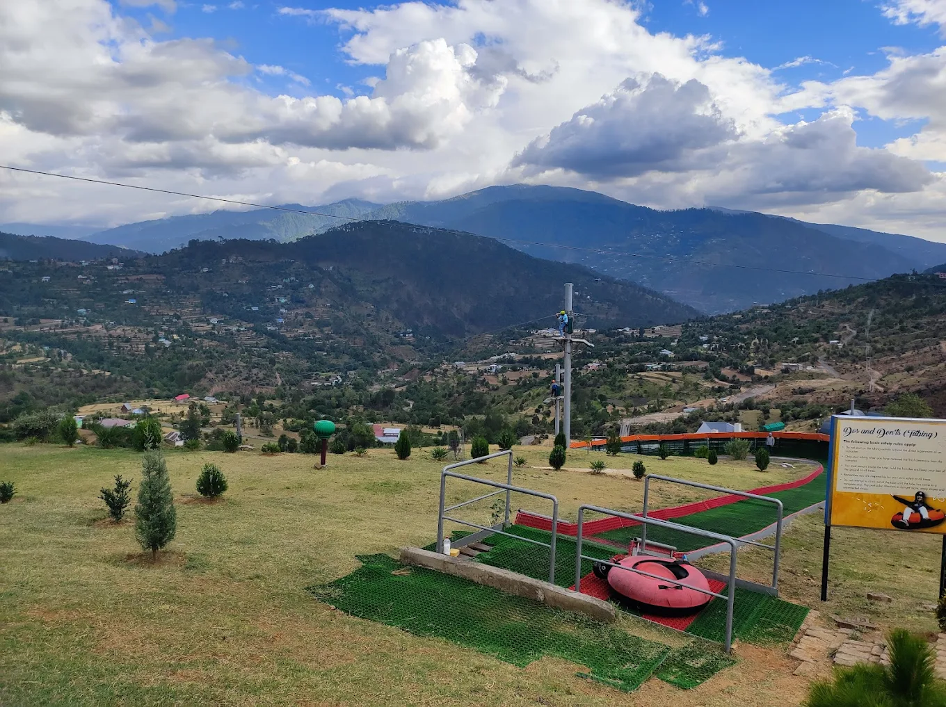 Skyview Ropeway - PatniTop Gondola ( TOP STATION / UPPER TERMINAL ), photo 4 of 11
