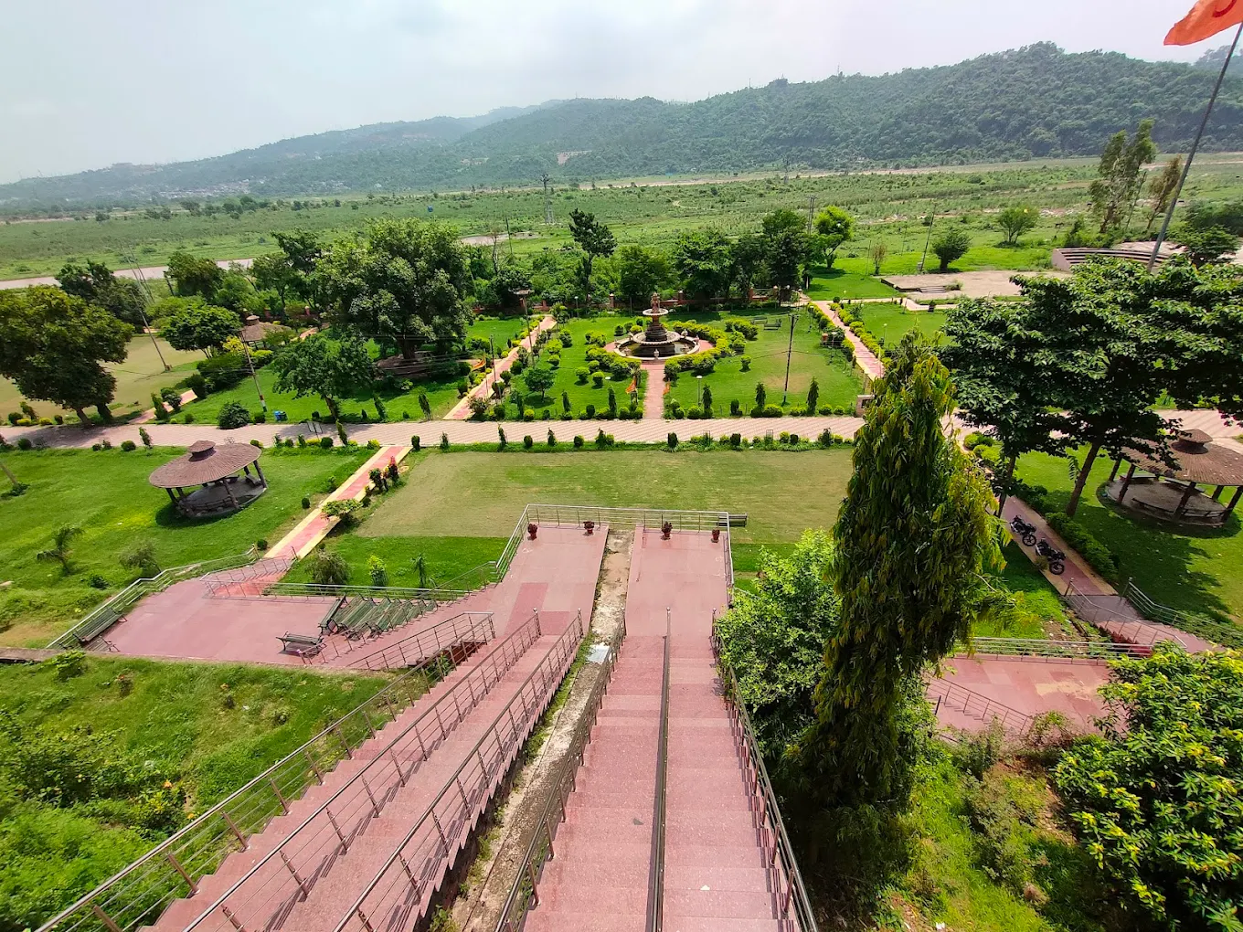 Peerkho caves, photo 1 of 10