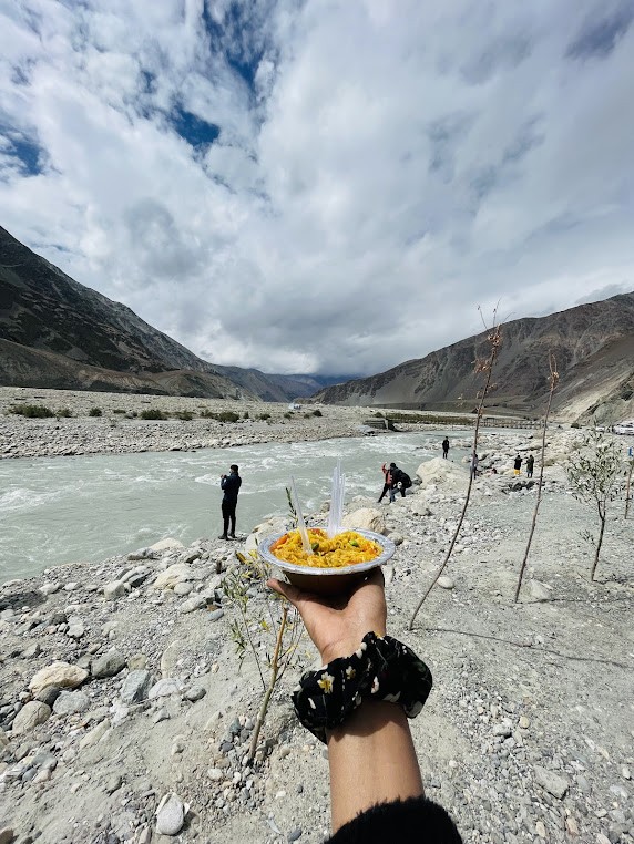 Shyok River, photo 1 of 8