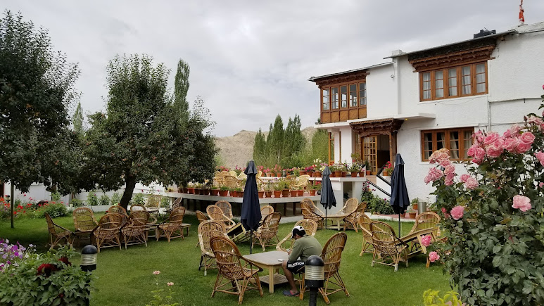 Leh, photo 2 of 7