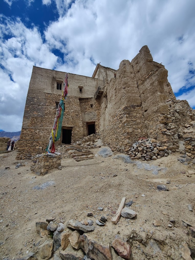 Zangla Palace, photo 1 of 6
