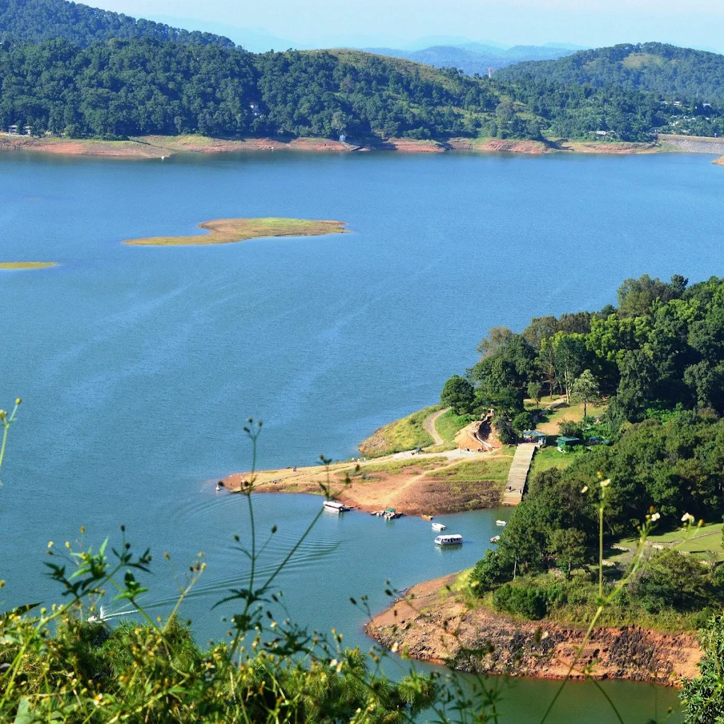 Umiam Lake, photo 2 of 11