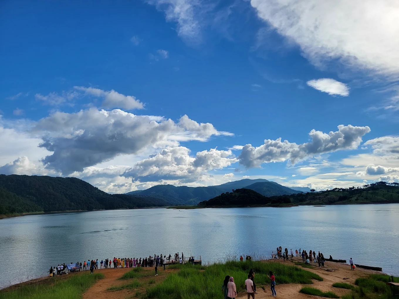 Umiam Lake, photo 4 of 11
