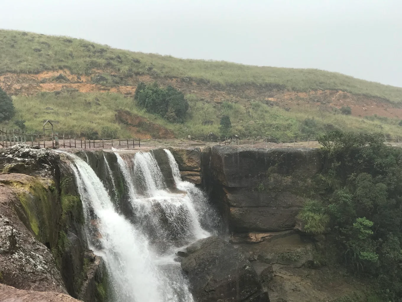 Dainthlen Falls, photo 1 of 8