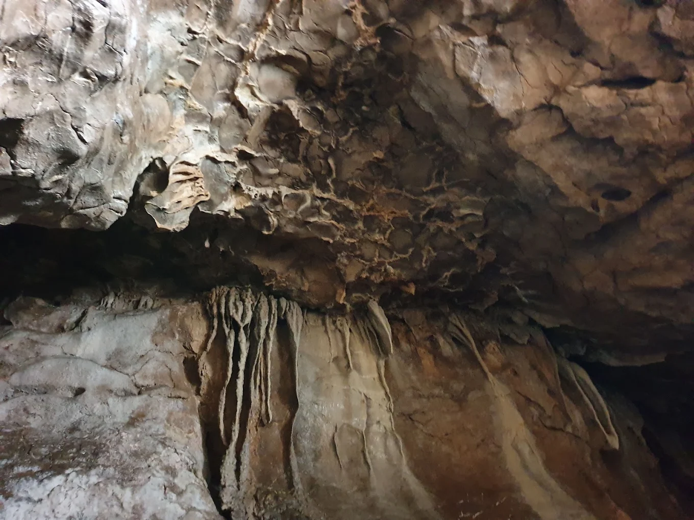 Arwah Cave, photo 1 of 10