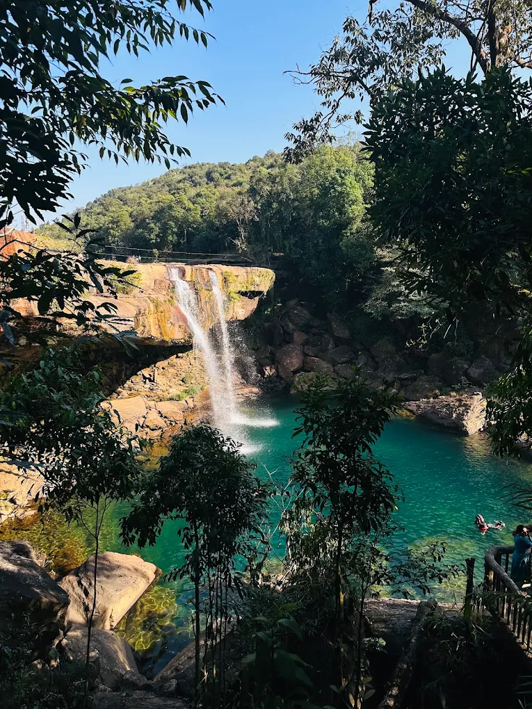 Krang Suri Waterfall, photo 1 of 10