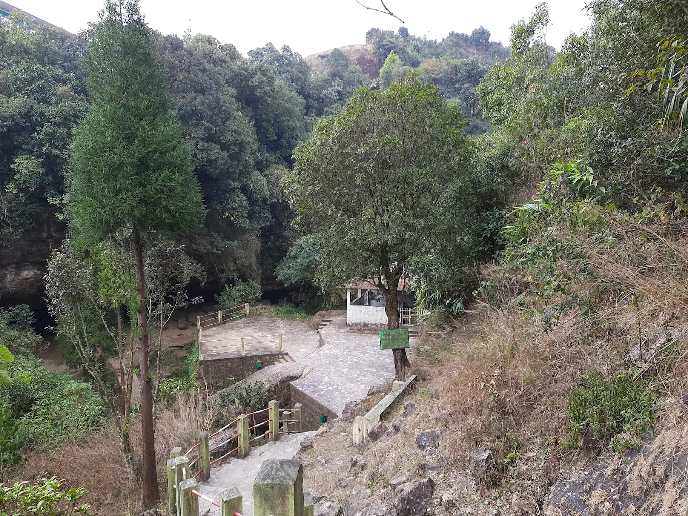 Mawjymbuin Cave, photo 1 of 11