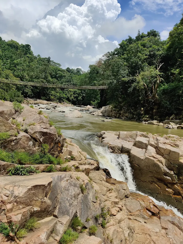 Pelga Waterfalls, photo 2 of 7