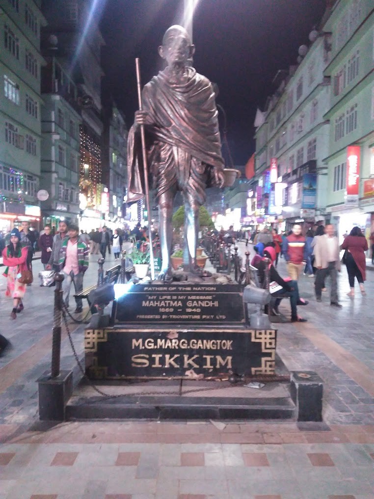 Mahatma Gandhi Marg, photo 1 of 7