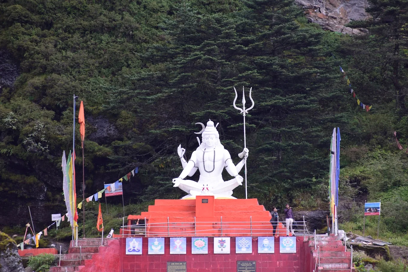 Baba Harbhajan Singh Shrine, photo 2 of 9