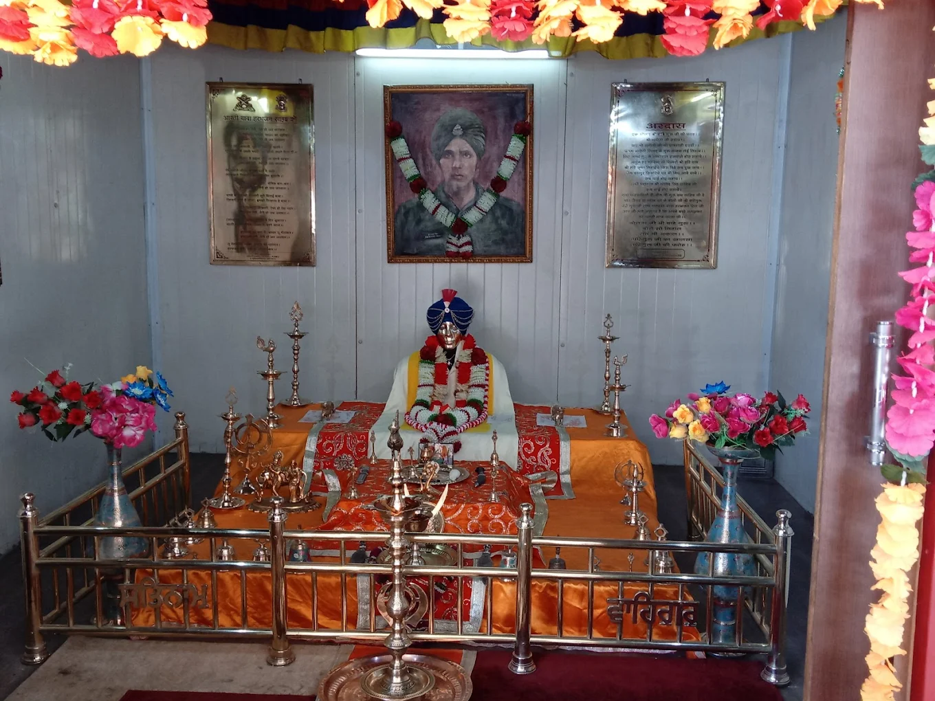 Baba Harbhajan Singh Shrine, photo 4 of 9
