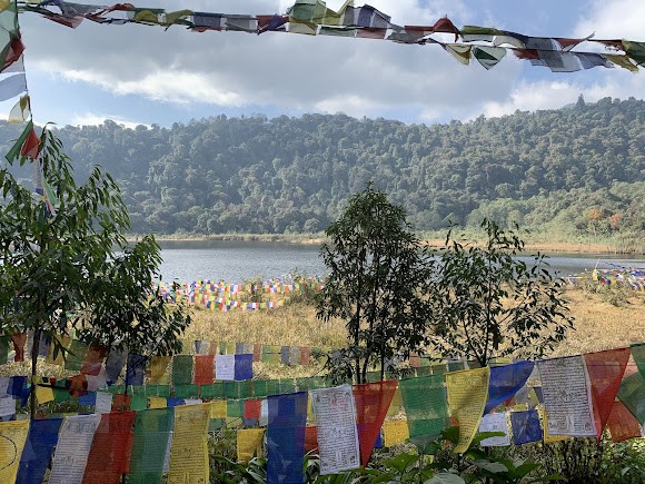 Khecheopalri Lake, photo 4 of 5