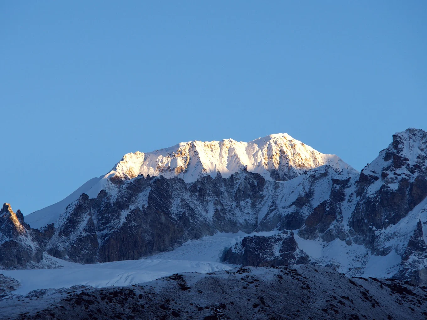 Dzongri, photo 1 of 7