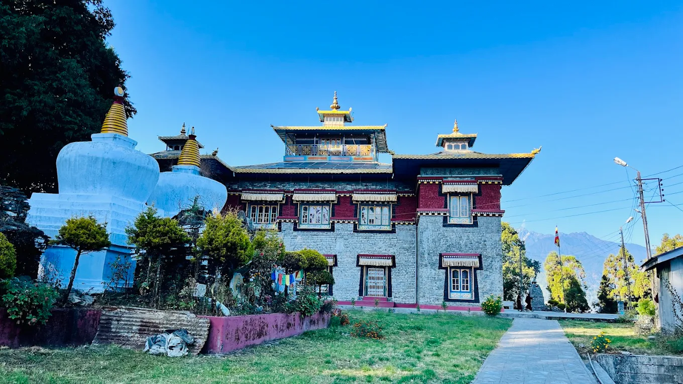 Tashiding Monastery, photo 2 of 10