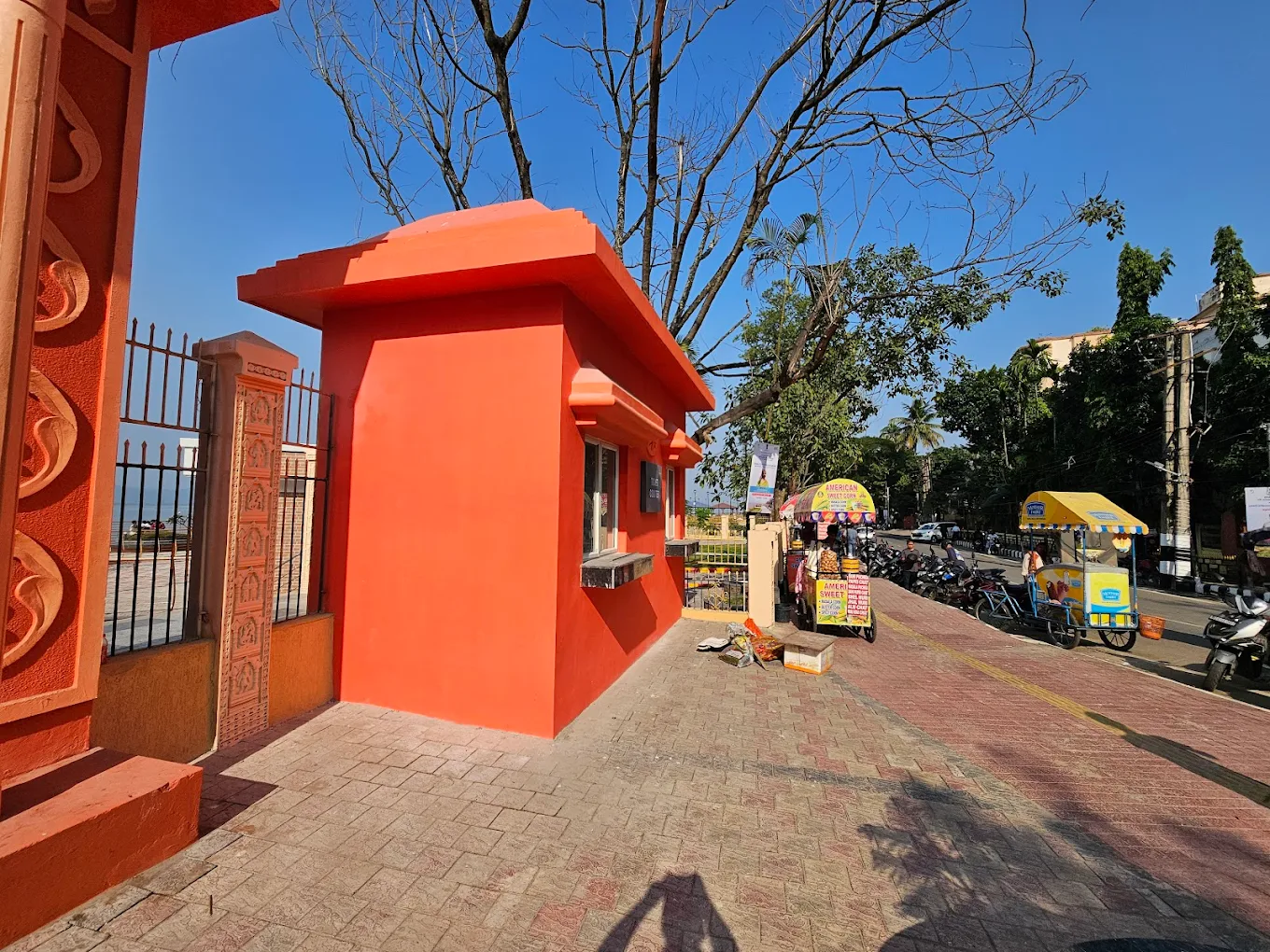 Uzan Bazar, photo 1 of 9