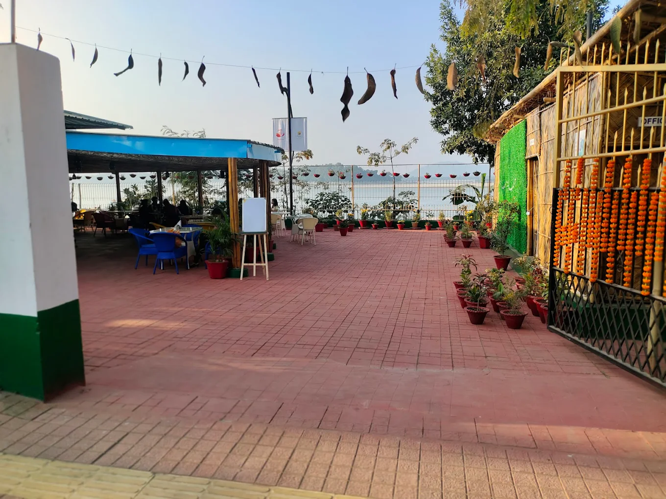Uzan Bazar, photo 4 of 9