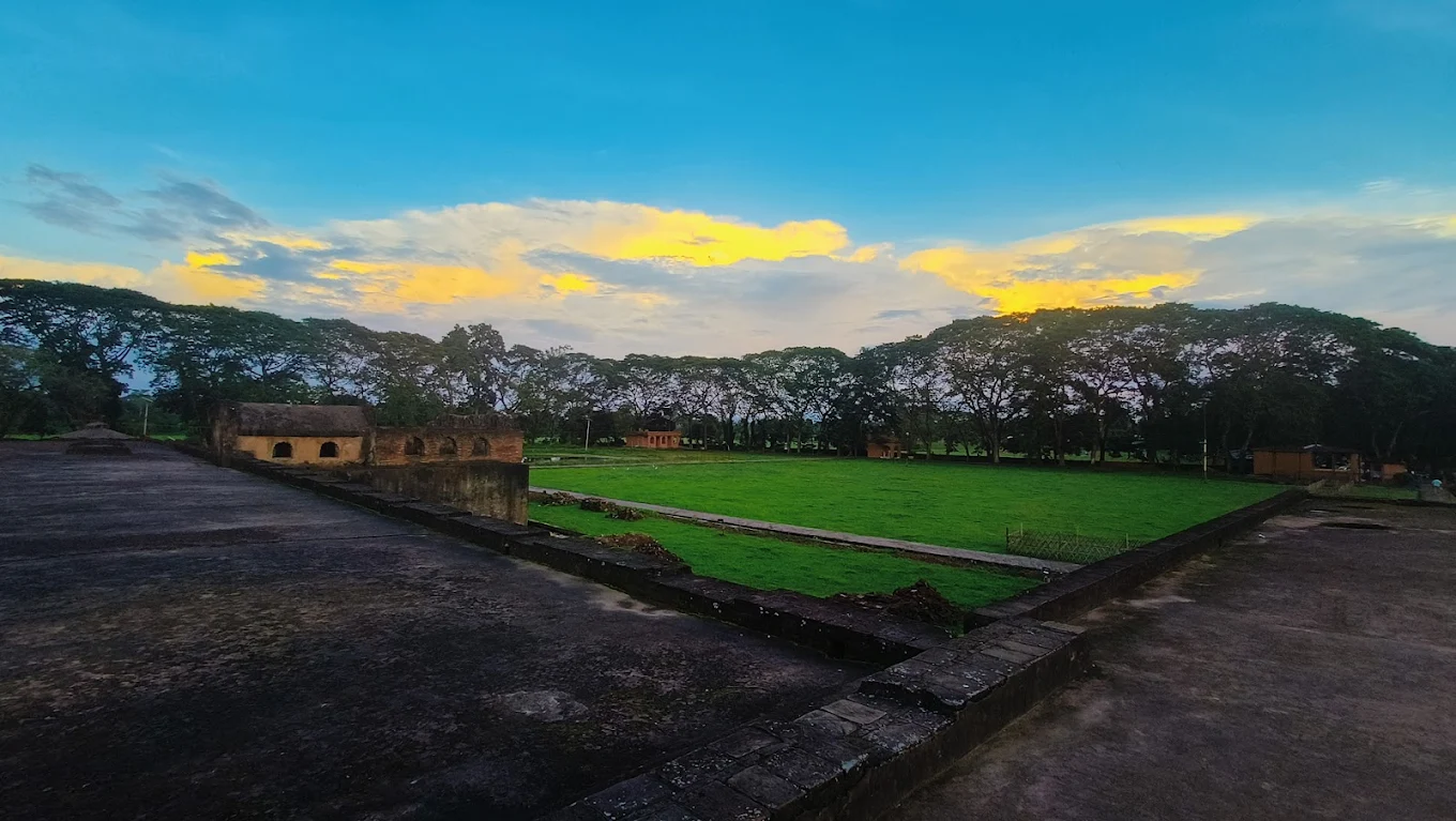 Talatal Ghar, photo 4 of 28