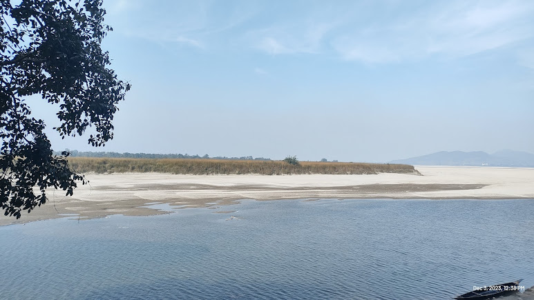 Brahmaputra River, photo 3 of 9