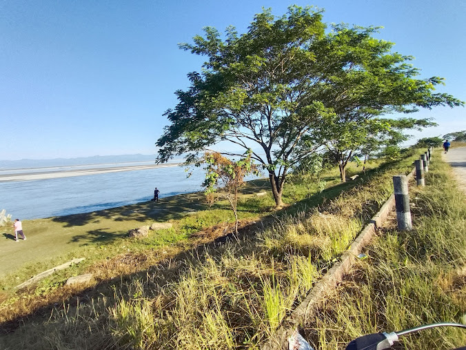 Brahmaputra River, photo 4 of 9