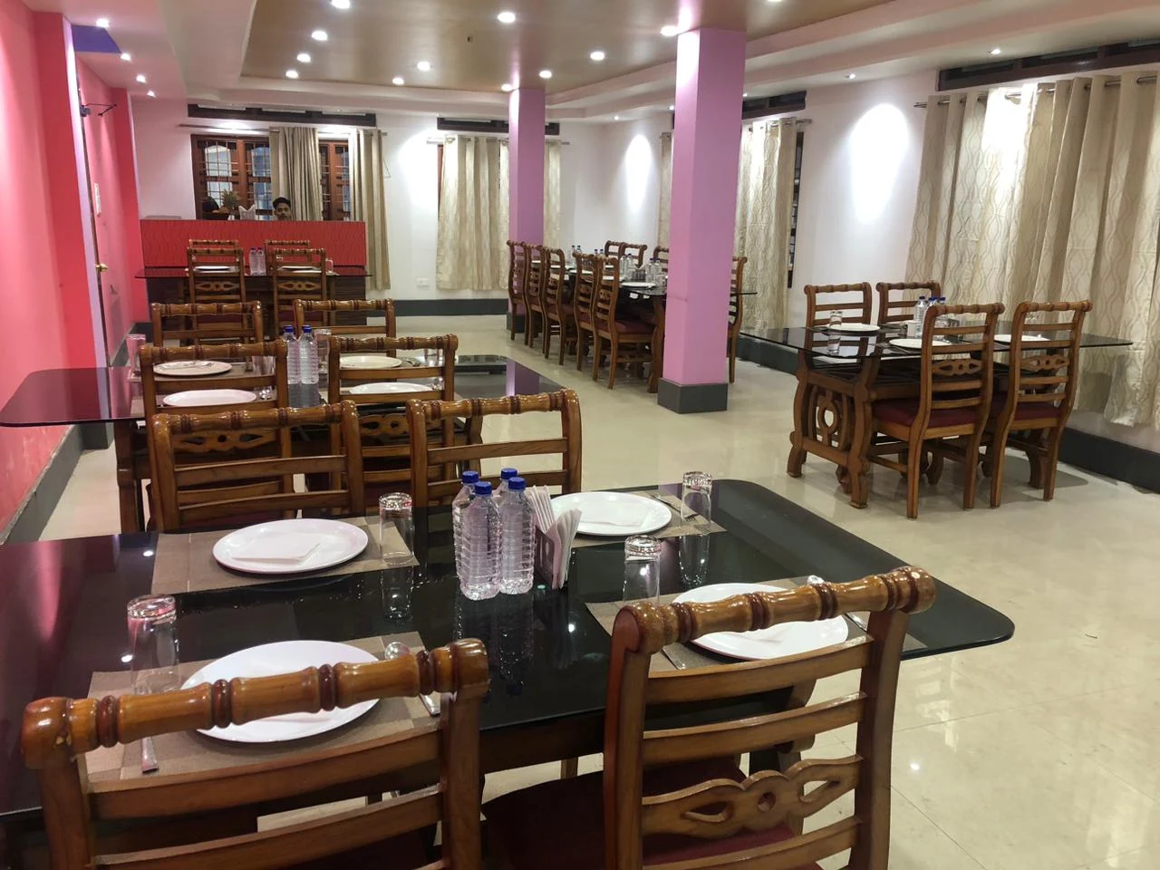 MG Road, photo 2 of 4