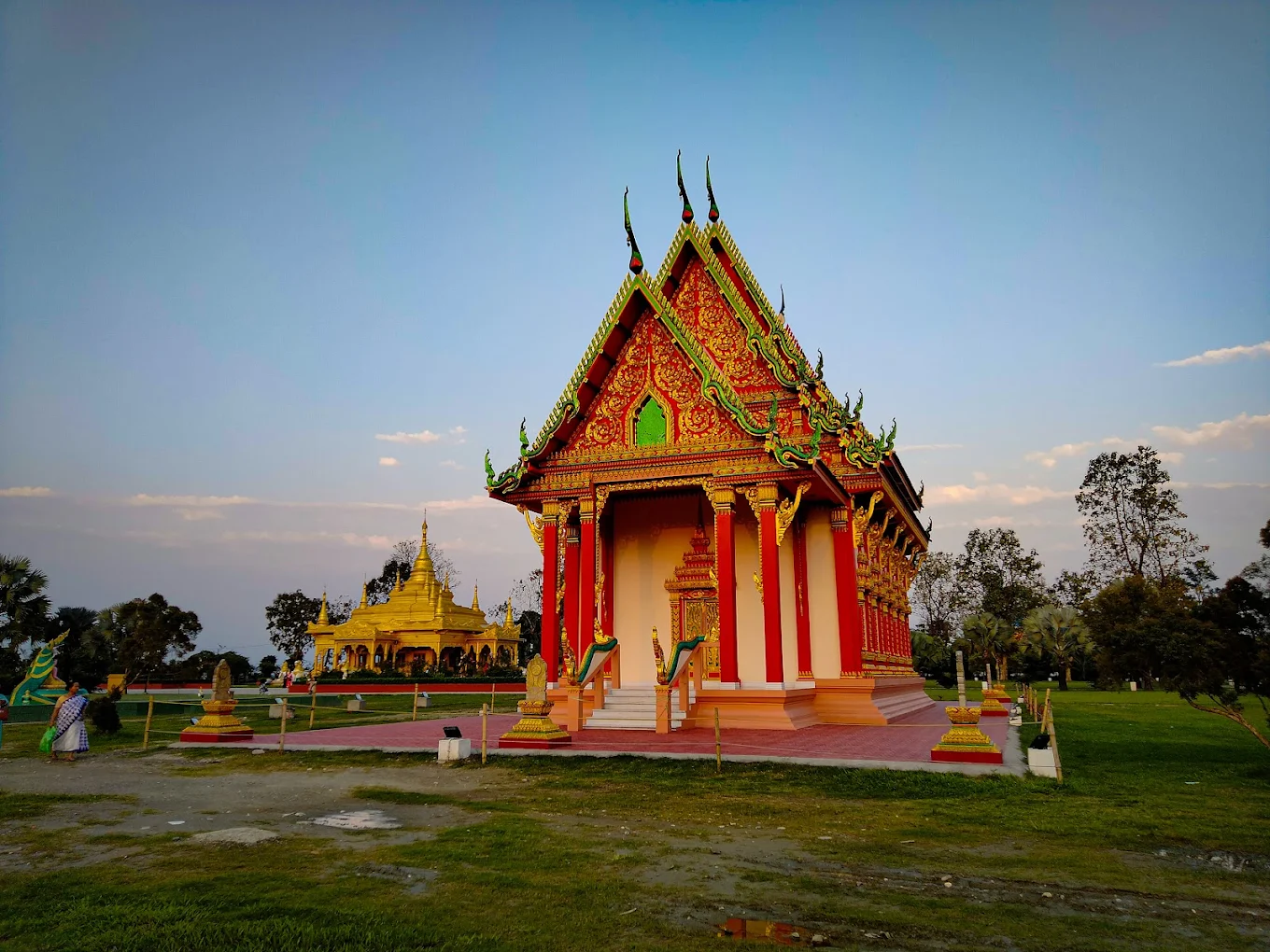 GOLDEN PAGODA, photo 2 of 9