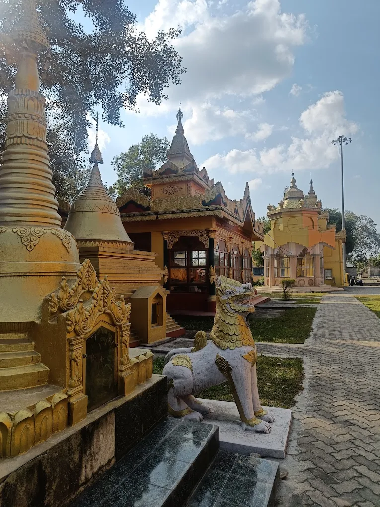 Chongkham Raj Vihar, photo 2 of 6
