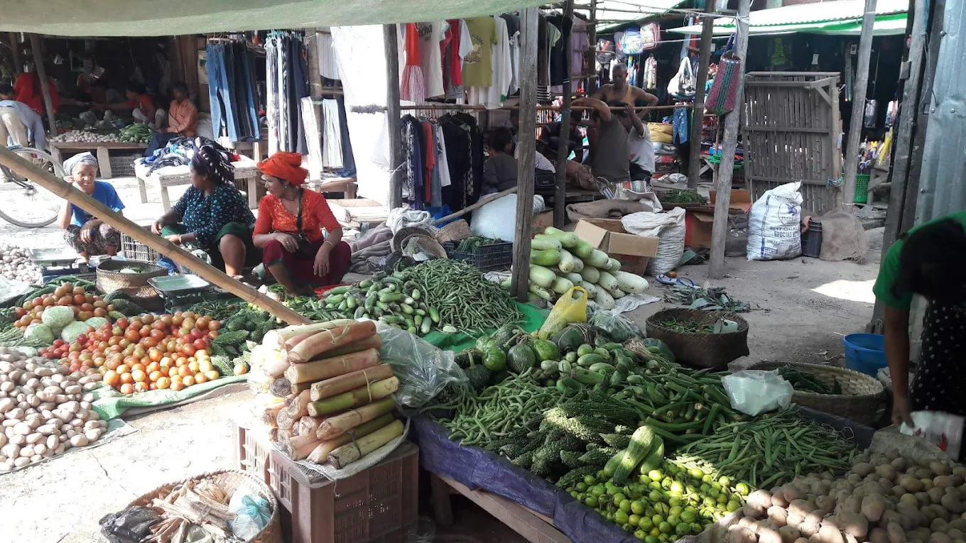 Nambol Bazaar, photo 2 of 8
