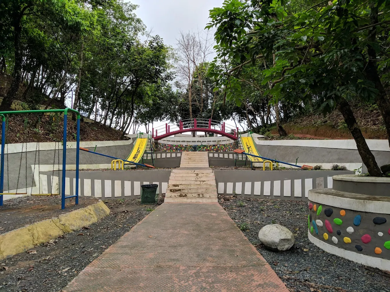Lalsavunga Park, Hlimen, photo 1 of 6