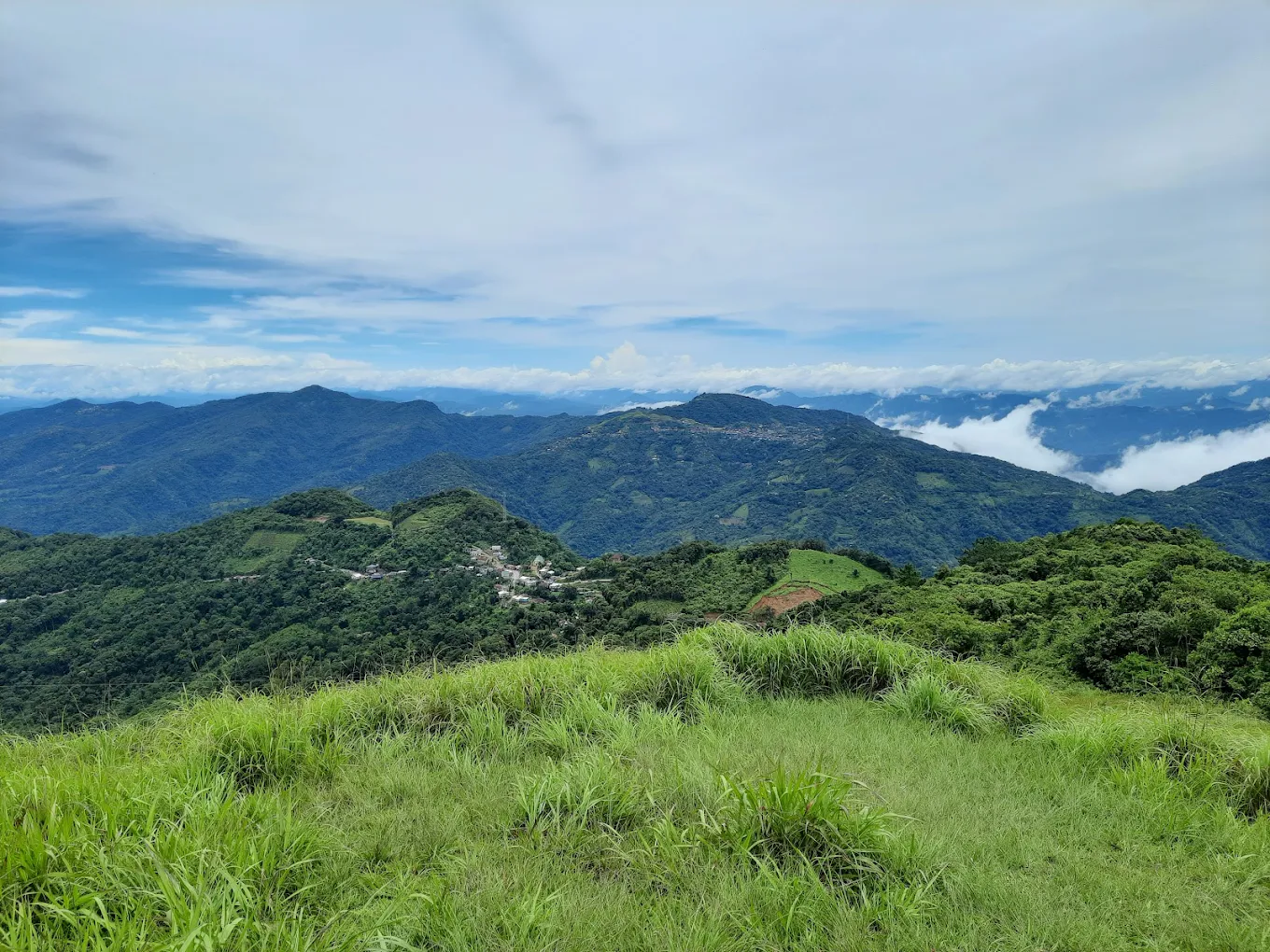Hmuifang tlang, photo 1 of 8