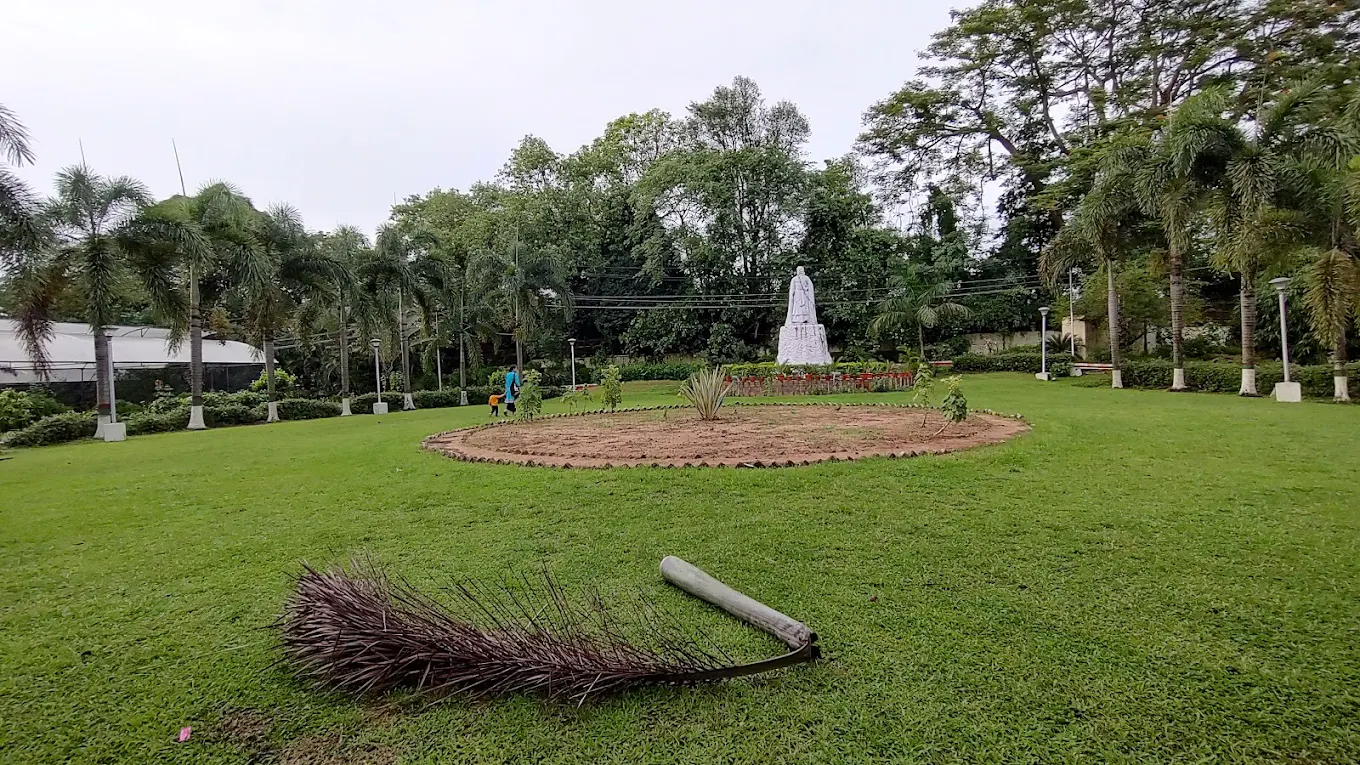 Rabindra Kanan, photo 1 of 7