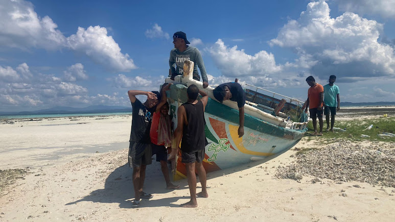 North Reef Island, photo 1 of 6