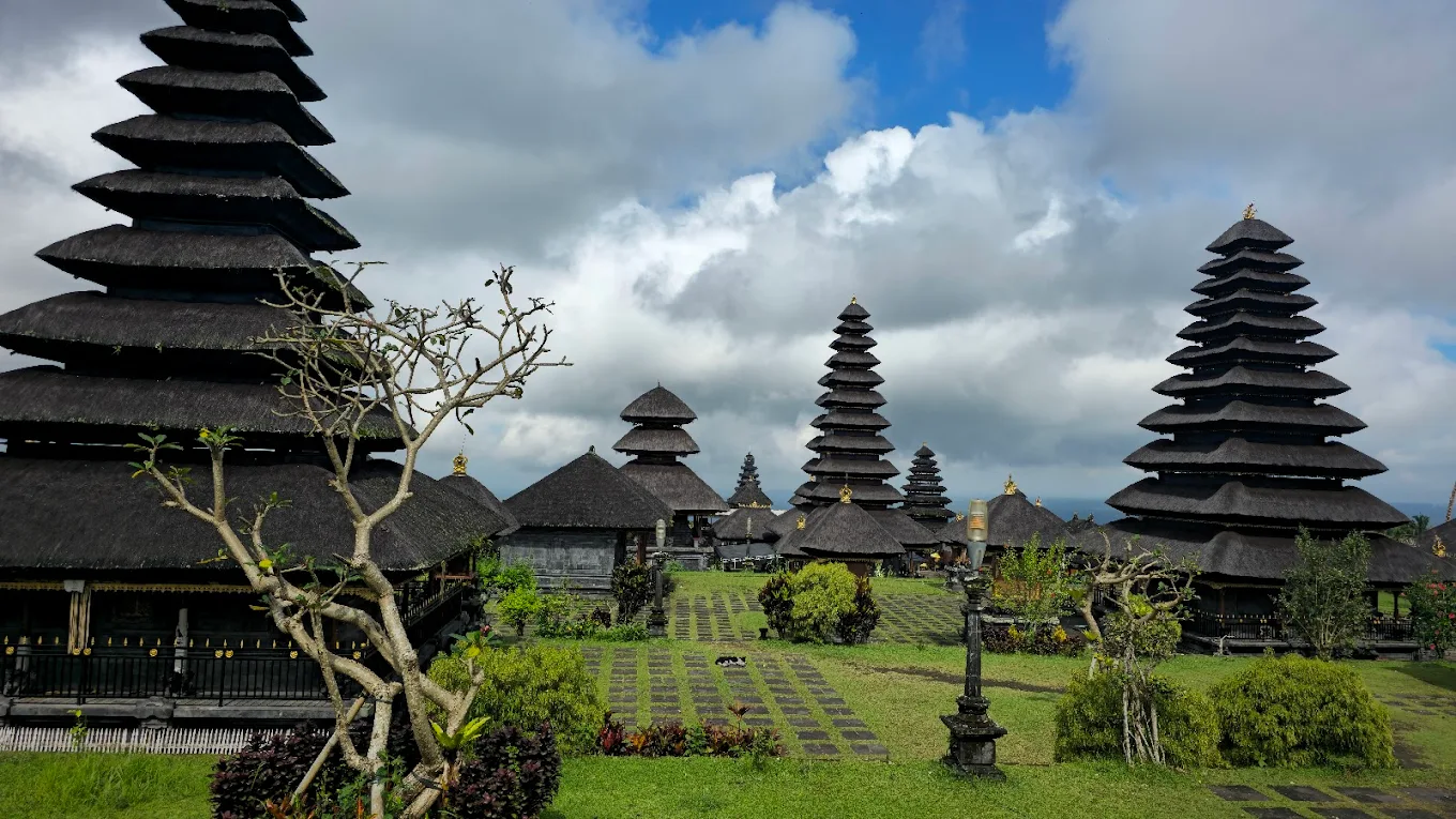 Besakih Great Temple, photo 4 of 11