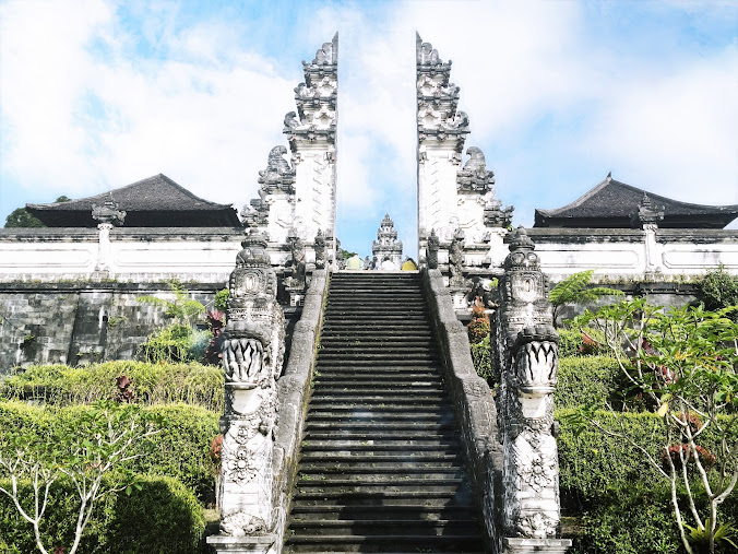 Penataran Agung Lempuyang Temple, photo 1 of 8
