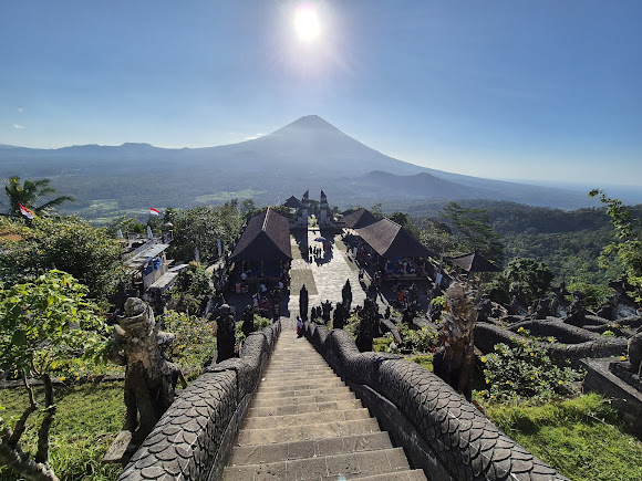 Penataran Agung Lempuyang Temple, photo 2 of 8
