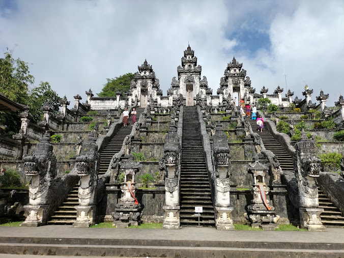 Penataran Agung Lempuyang Temple, photo 4 of 8