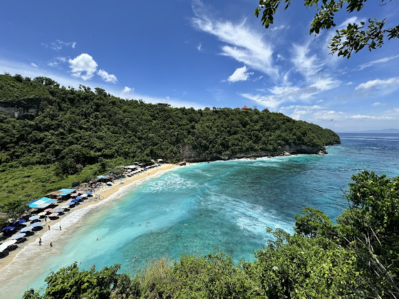 Atuh Beach, photo 2 of 8