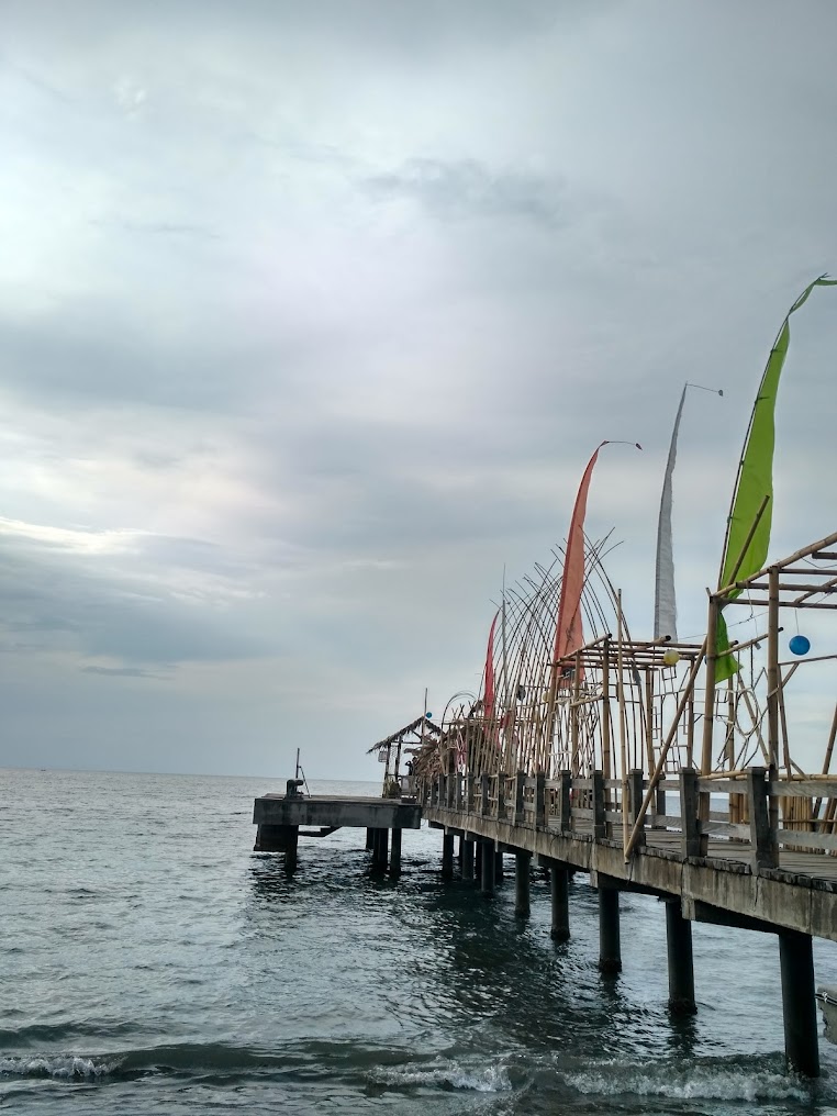 Lovina Dolphin Statue, photo 2 of 6