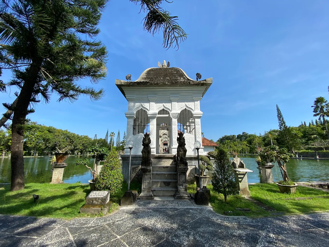 Taman Ujung, photo 4 of 11
