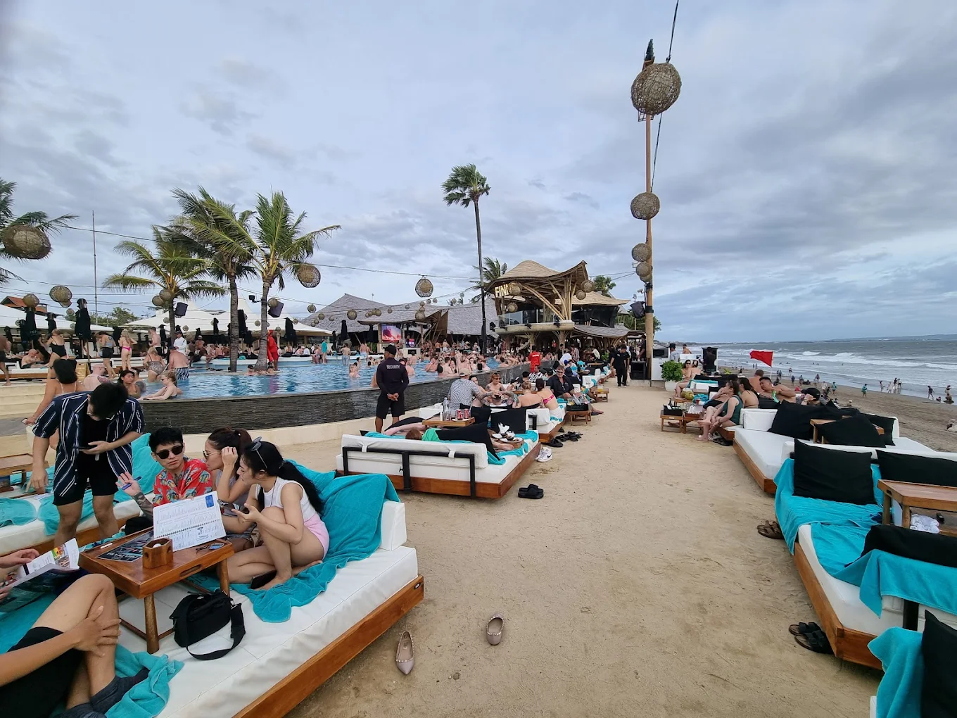 FINNS Beach Club, photo 2 of 10