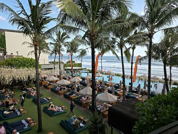 Potato Head Beach Club, photo 2 of 9