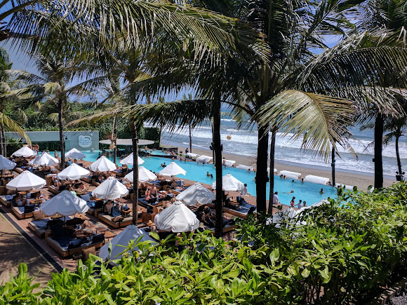 Potato Head Beach Club, photo 3 of 9